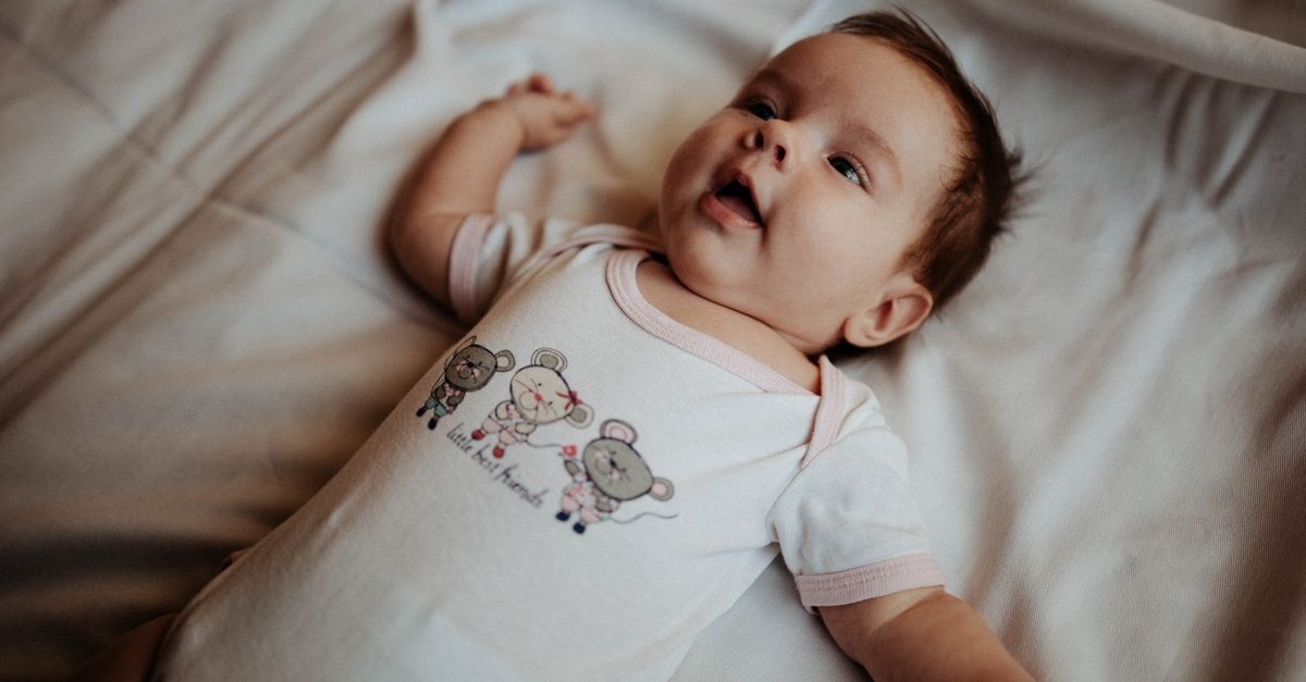 Wenn Babys plötzlich anders schlafen: Veränderungen verstehen und gelassen begleiten